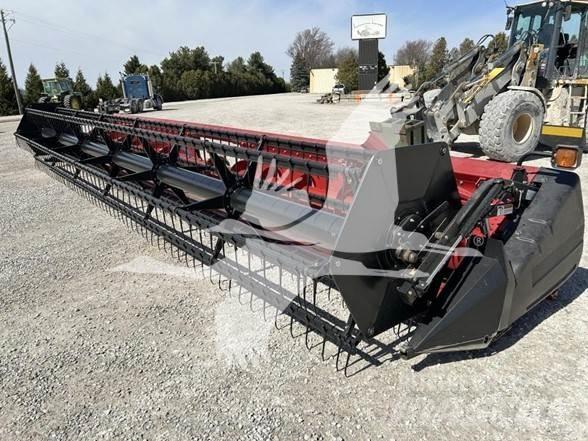 Case IH 1020 Testate per mietitrebbie
