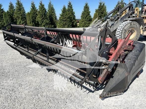 Case IH 1020 Testate per mietitrebbie