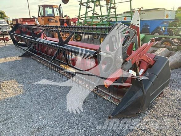 Case IH 1020 Testate per mietitrebbie