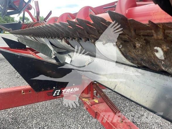 Case IH 1020 Testate per mietitrebbie