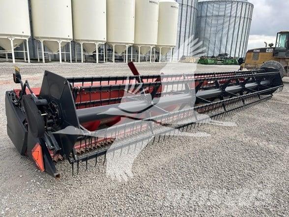 Case IH 1020 Testate per mietitrebbie