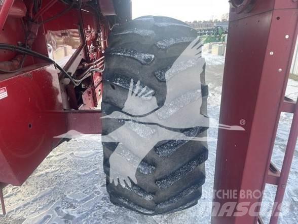 Case IH 1680 Mietitrebbiatrici