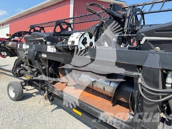 Case IH 2162 Testate per mietitrebbie