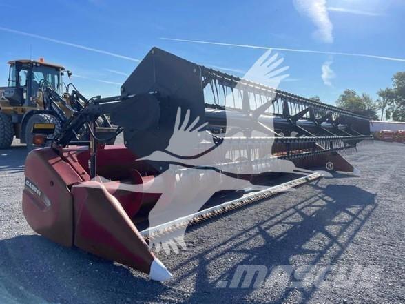 Case IH 3020 Testate per mietitrebbie