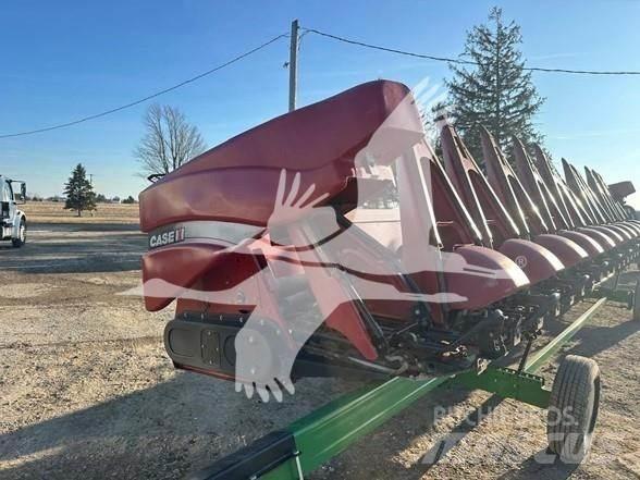Case IH 3412 Testate per mietitrebbie