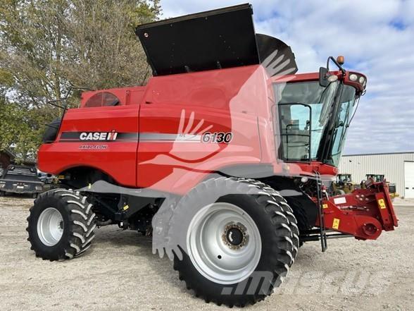 Case IH 6130 Mietitrebbiatrici