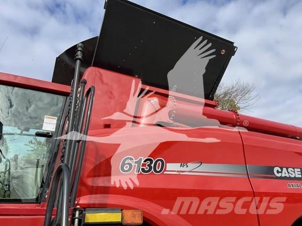 Case IH 6130 Mietitrebbiatrici