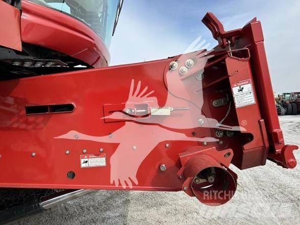 Case IH 7010 Mietitrebbiatrici