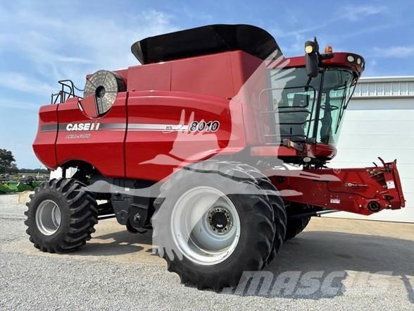 Case IH 8010 Mietitrebbiatrici