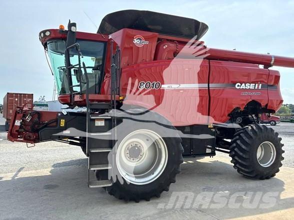 Case IH 8010 Mietitrebbiatrici