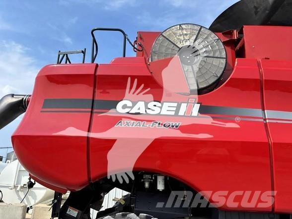 Case IH 8010 Mietitrebbiatrici