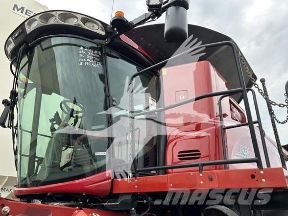 Case IH 8250 Mietitrebbiatrici