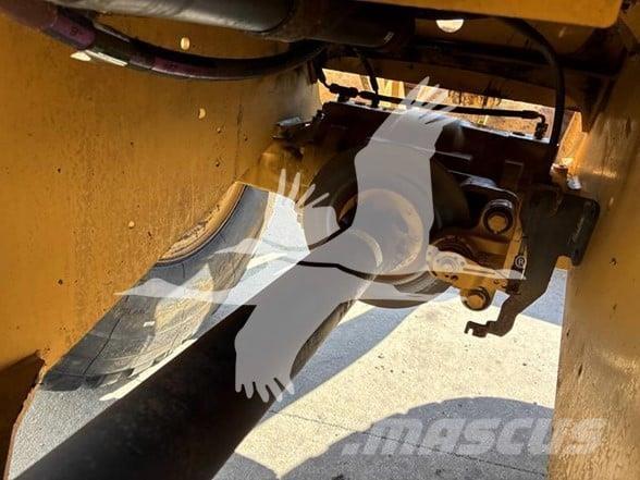 CAT 920 Pale gommate