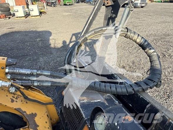CAT HM415B Trince forestali