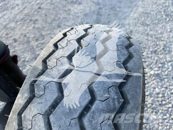 E-Z Trail 680 Altri rimorchi