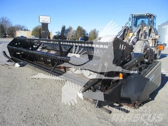 Gleaner 520 Testate per mietitrebbie