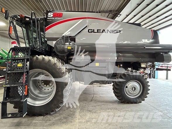 Gleaner S68 Mietitrebbiatrici