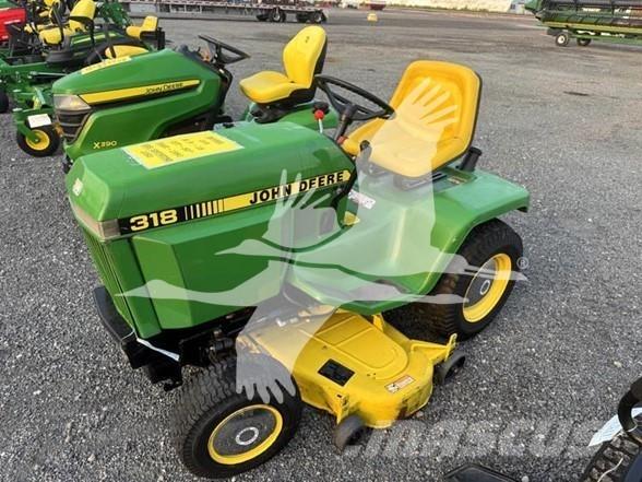 John Deere 318 Trattorini tagliaerba