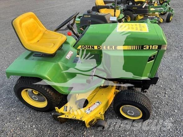 John Deere 318 Trattorini tagliaerba