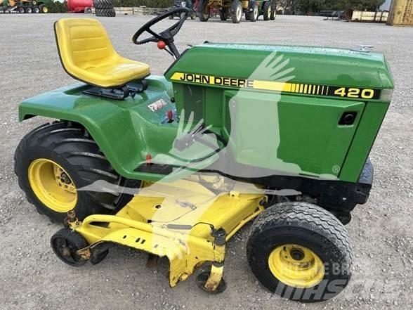 John Deere 420 Trattorini tagliaerba