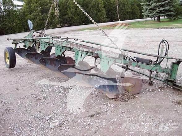 John Deere 514 Aratri reversibili