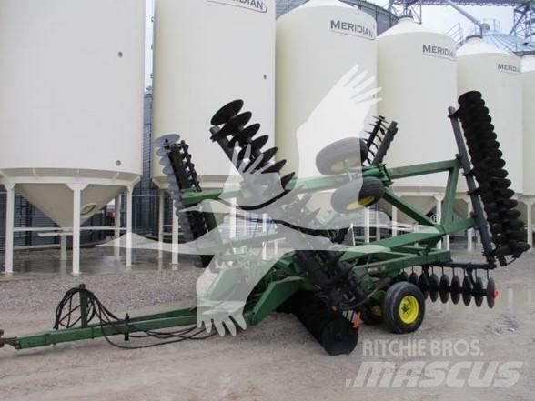 John Deere 630 Erpici a dischi