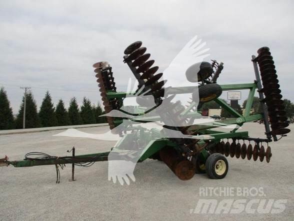 John Deere 630 Erpici a dischi