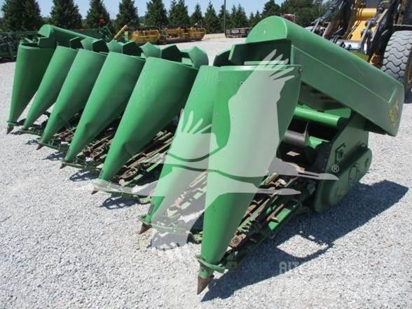 John Deere 693 Testate per mietitrebbie