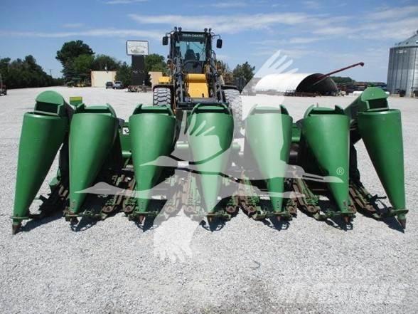 John Deere 693 Testate per mietitrebbie