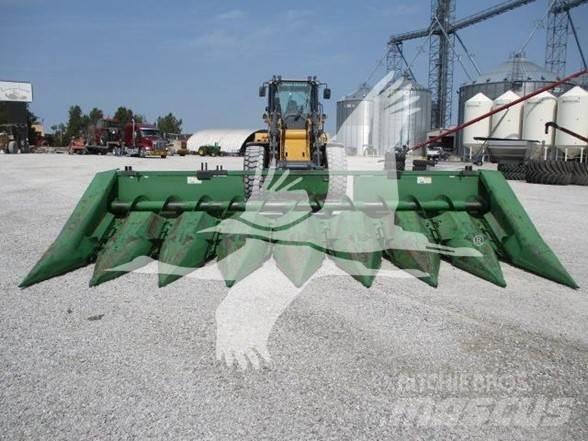 John Deere 843 Testate per mietitrebbie