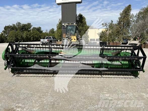 John Deere 918 Testate per mietitrebbie