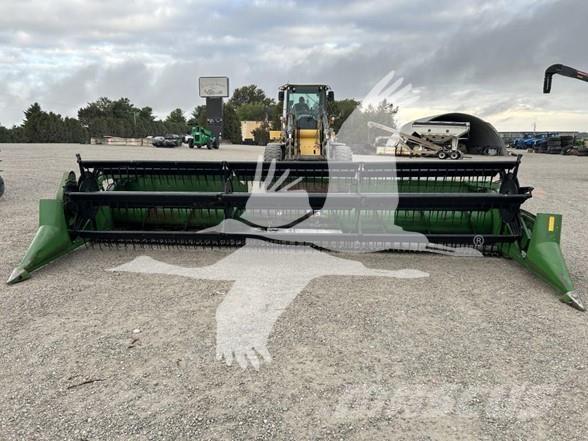 John Deere 920 Testate per mietitrebbie