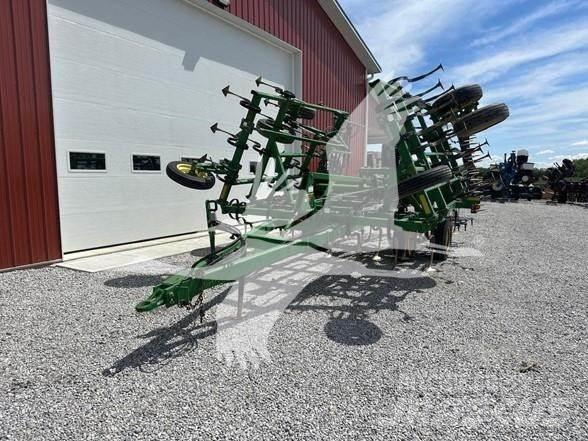 John Deere 980 Coltivatori