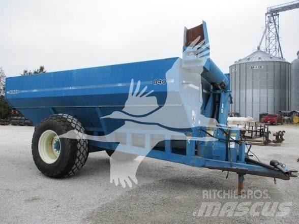 Kinze 840 Carri per la granella