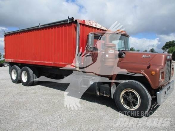 Mack R686ST Costruzioni - Altro