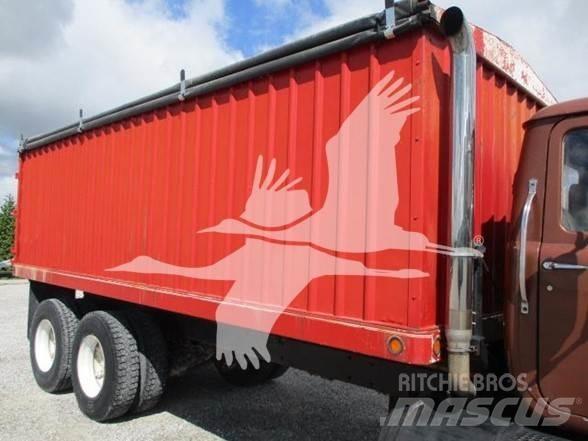 Mack R686ST Costruzioni - Altro