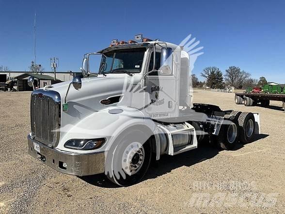 Peterbilt 384 Motrici e Trattori Stradali
