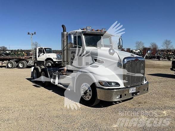 Peterbilt 384 Motrici e Trattori Stradali
