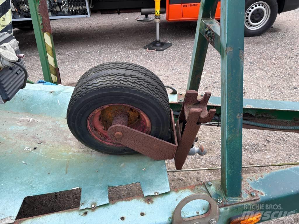 Denka-Lift DL 18 Piattaforme aeree su rimorchio