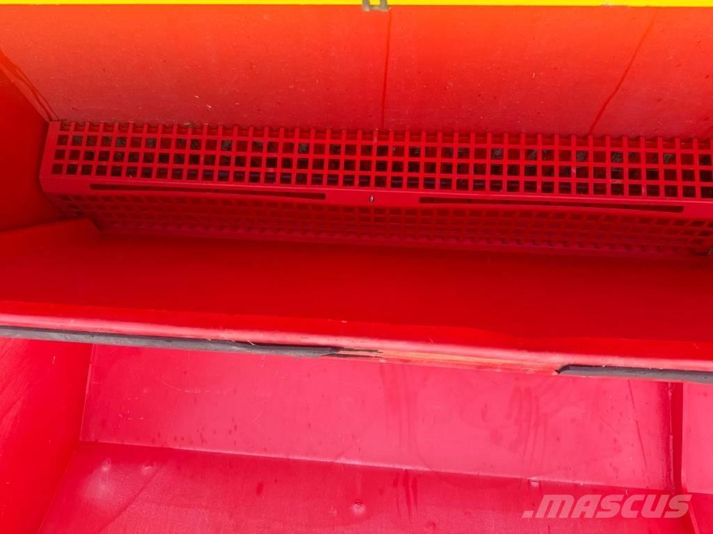 Väderstad Rapid400C Perforatrici