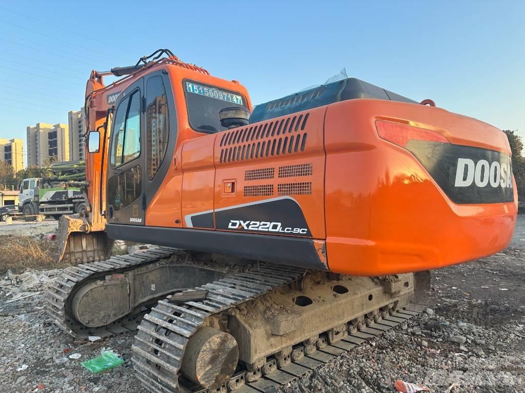 Doosan DX220LC-9 Escavatori cingolati