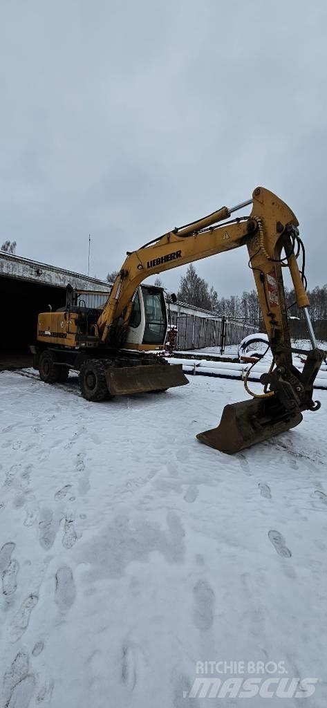 Liebherr A 900 C Escavatori gommati