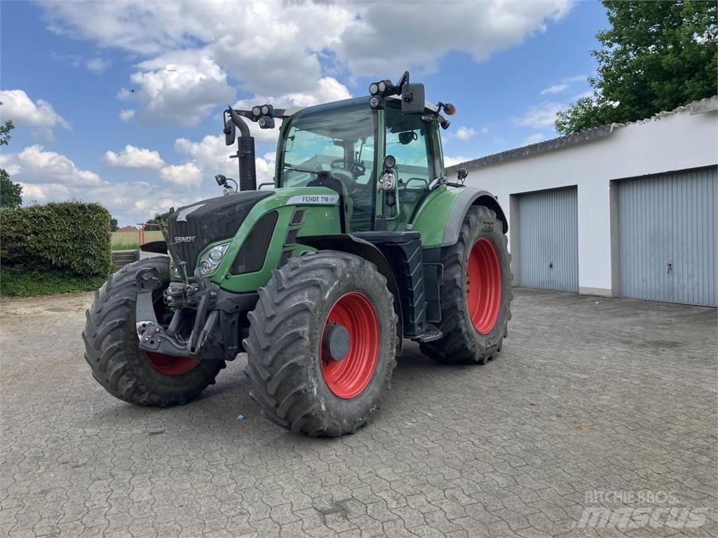 Fendt 718 SCR Trattori