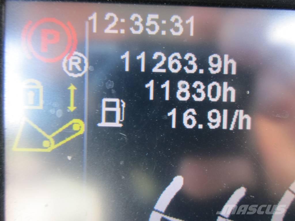 Liebherr L546 Pale gommate