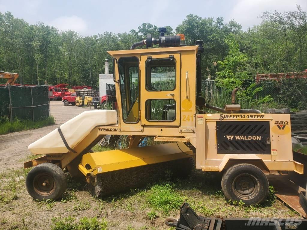  WALDIN SW250 Autocarro spazzatrice