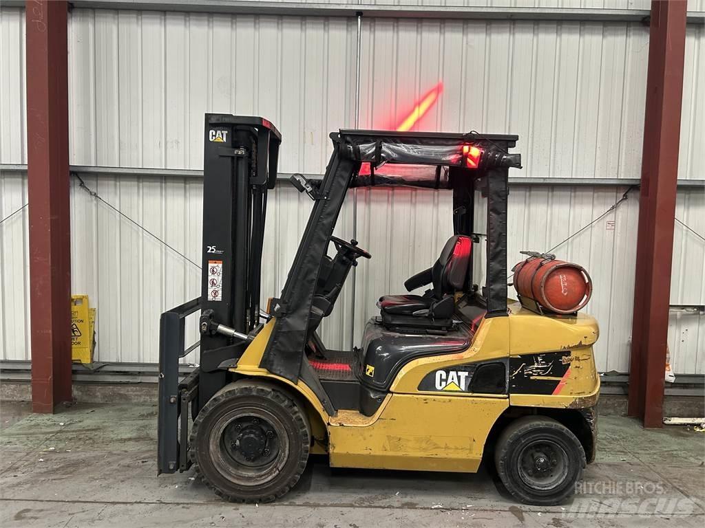 CAT GP35NT Carrelli elevatori GPL