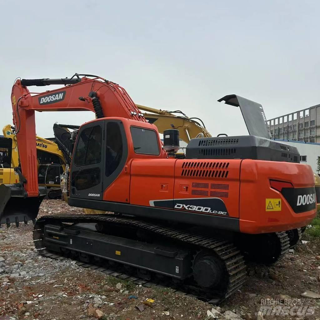 Doosan DX 300 LC-9c Escavatori cingolati