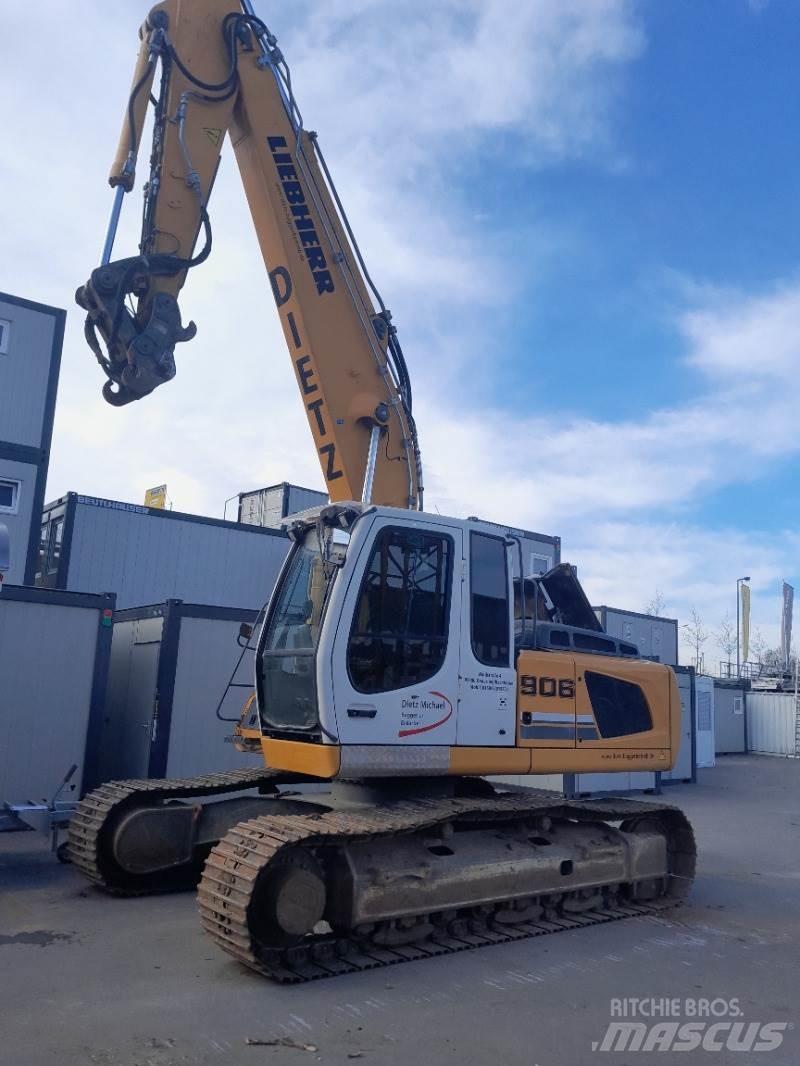 Liebherr R906 LC Escavatori cingolati