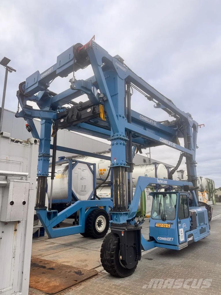 Combilift SC 4338 Carro cavaliere