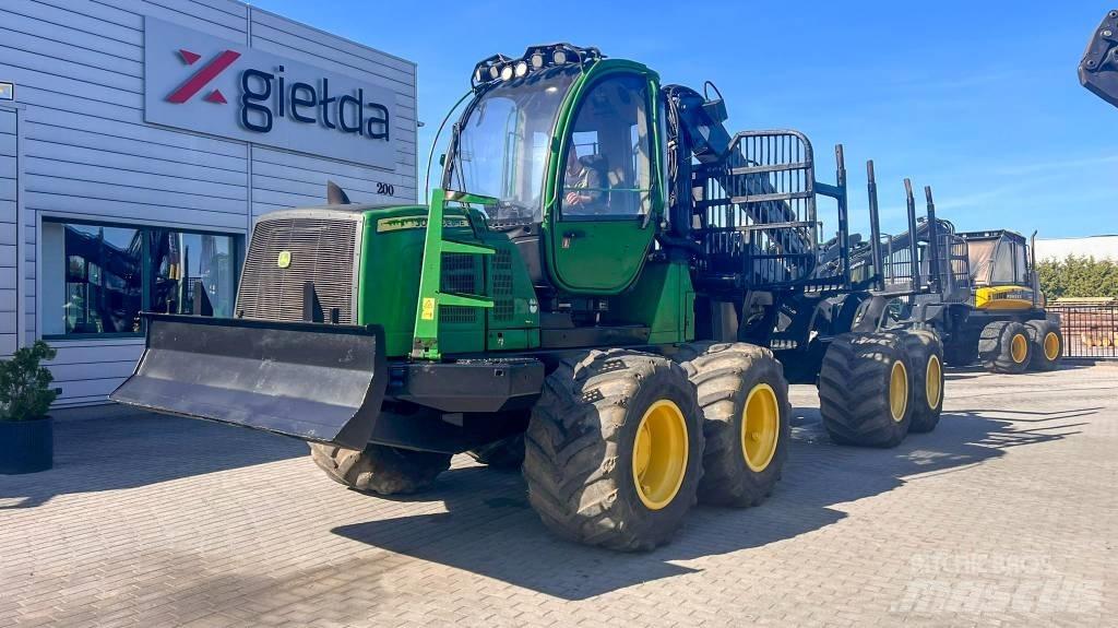 John Deere 1210E Forwarder